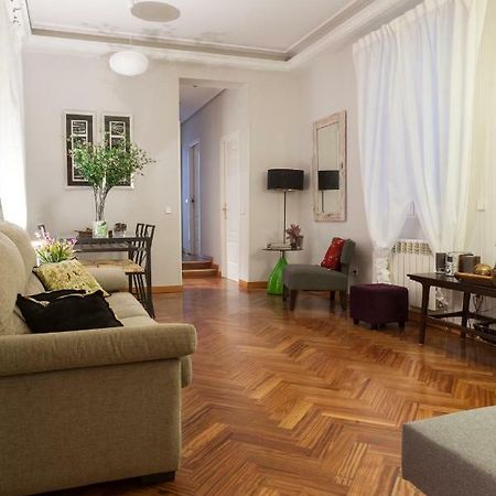Elegante Piso Junto Al Museo Del Prado Lejlighed Madrid Eksteriør billede