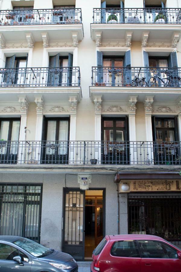 Elegante Piso Junto Al Museo Del Prado Lejlighed Madrid Eksteriør billede