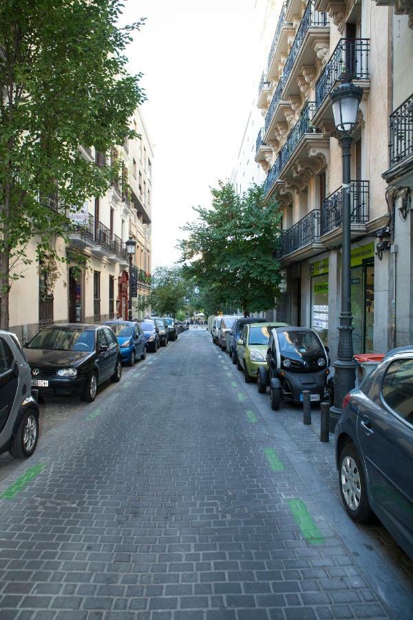 Elegante Piso Junto Al Museo Del Prado Lejlighed Madrid Eksteriør billede