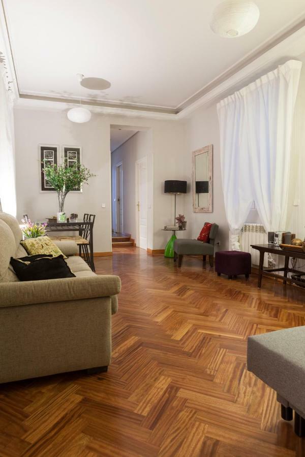 Elegante Piso Junto Al Museo Del Prado Lejlighed Madrid Eksteriør billede