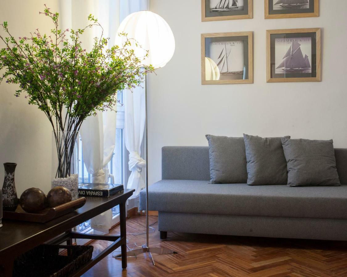 Elegante Piso Junto Al Museo Del Prado Lejlighed Madrid Eksteriør billede